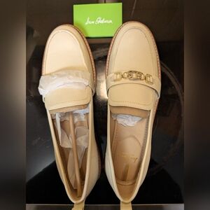 NWT Sam Edelman Tan/Cream Loafers with Gold Accent Size 11